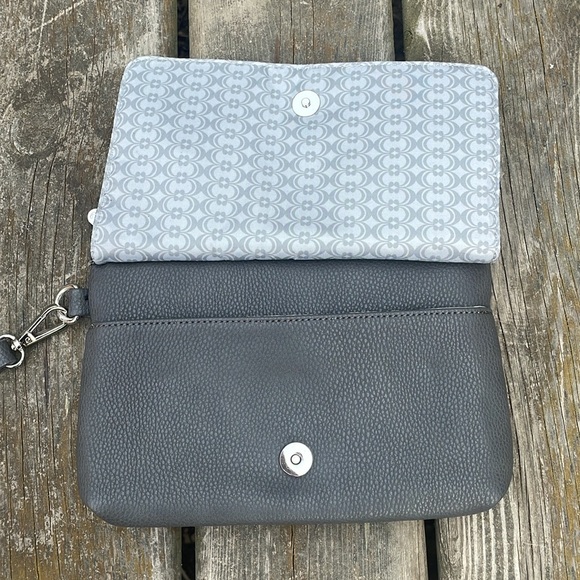 NWT Charming Charlie Clutch Wristlet Handbag - Picture 4 of 11